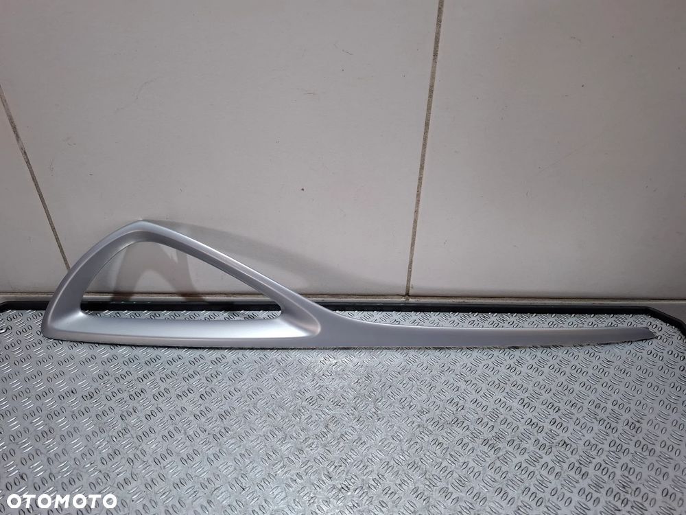 Wykończenie dekor boczka prawy przód opel Zafira C Rok 2015 nr 13308145 - 1