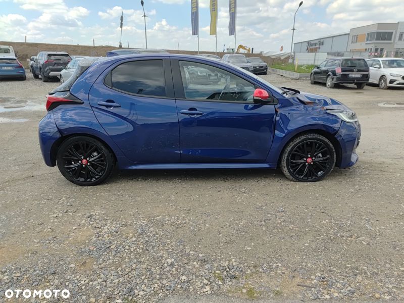 Toyota Yaris - 8