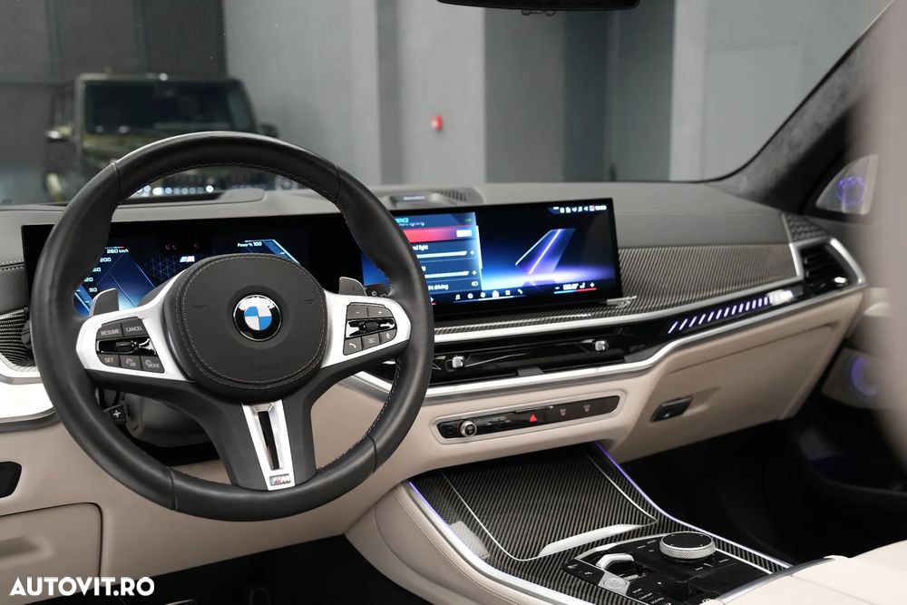 BMW X5 M M60i xDrive AT MHEV - 24