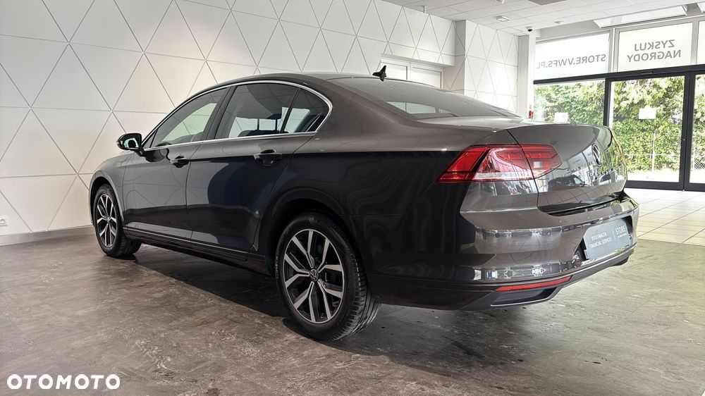 Volkswagen Passat 2.0 TDI EVO Business DSG - 3