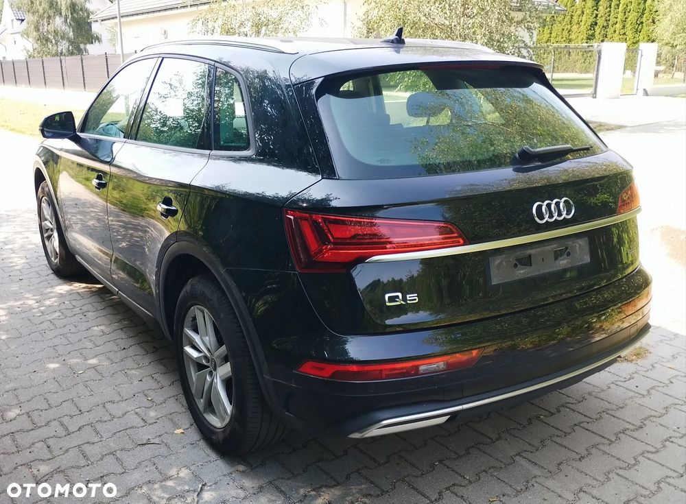 Audi Q5 40 TDI quattro S tronic S line - 4