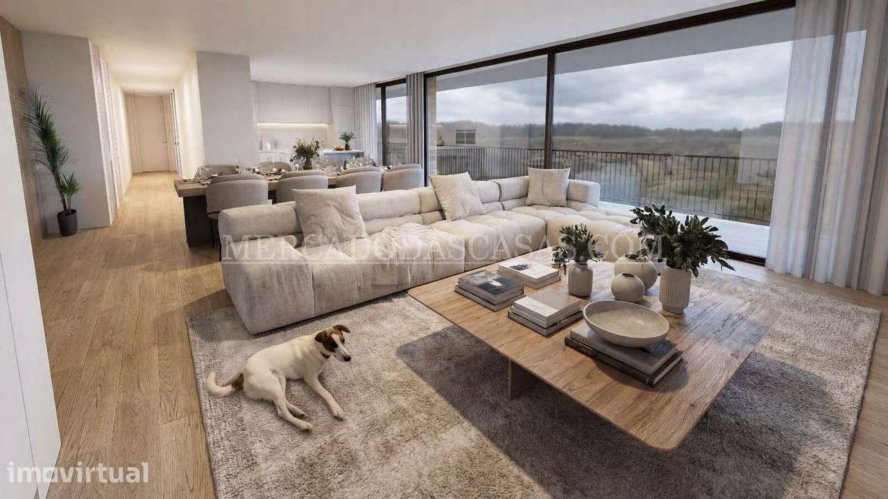 Apartamento T3, Recuado, amplo e luminoso, Feira - Grande imagem: 3/10