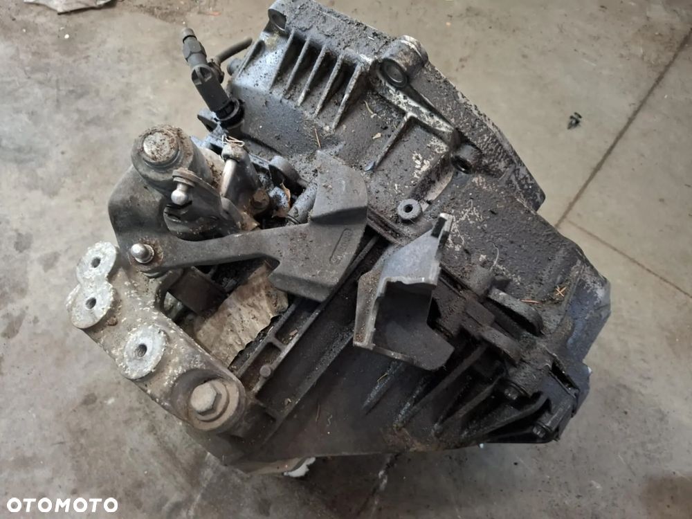 SKRZYNIA BIEGÓW MANUALNA OPEL INSIGNIA A 2,0T 2,0 TURBO BENZYNA - 2