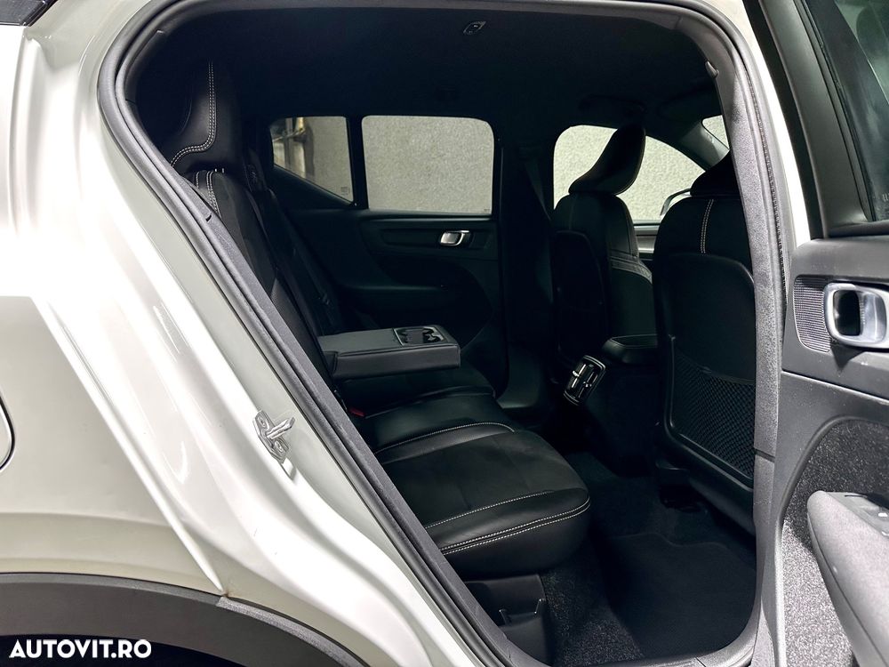 Volvo XC 40 D3 AWD R-Design - 9