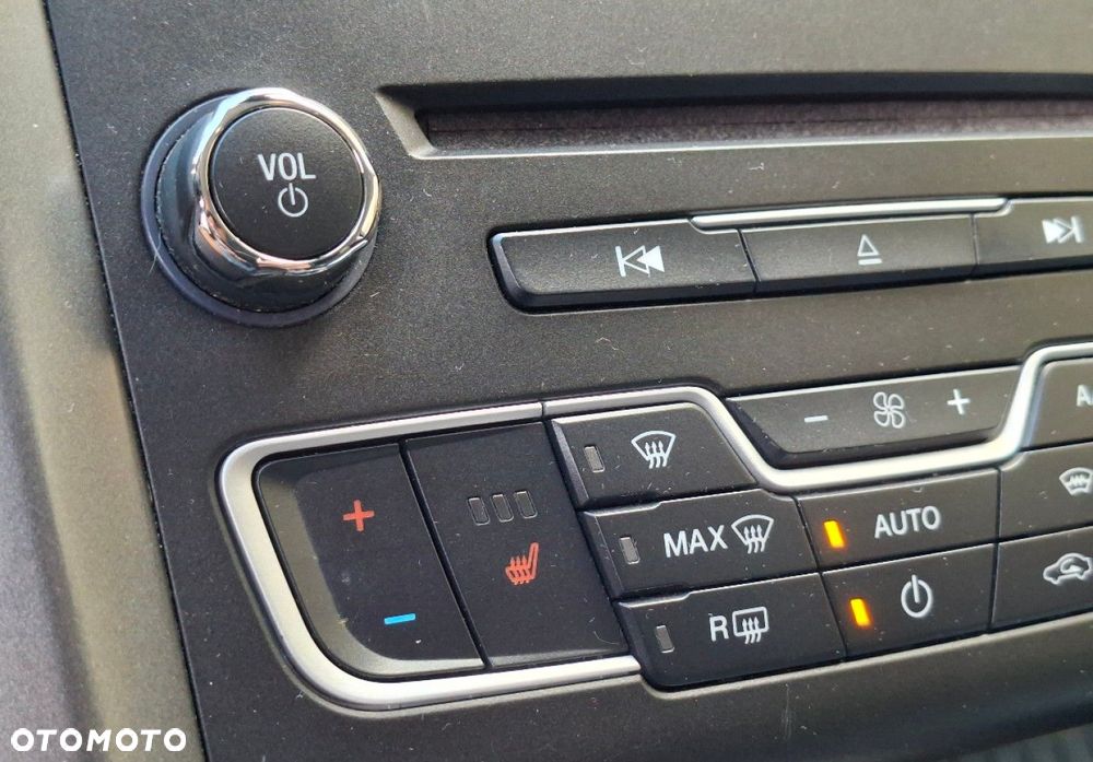 Ford Mondeo - 30