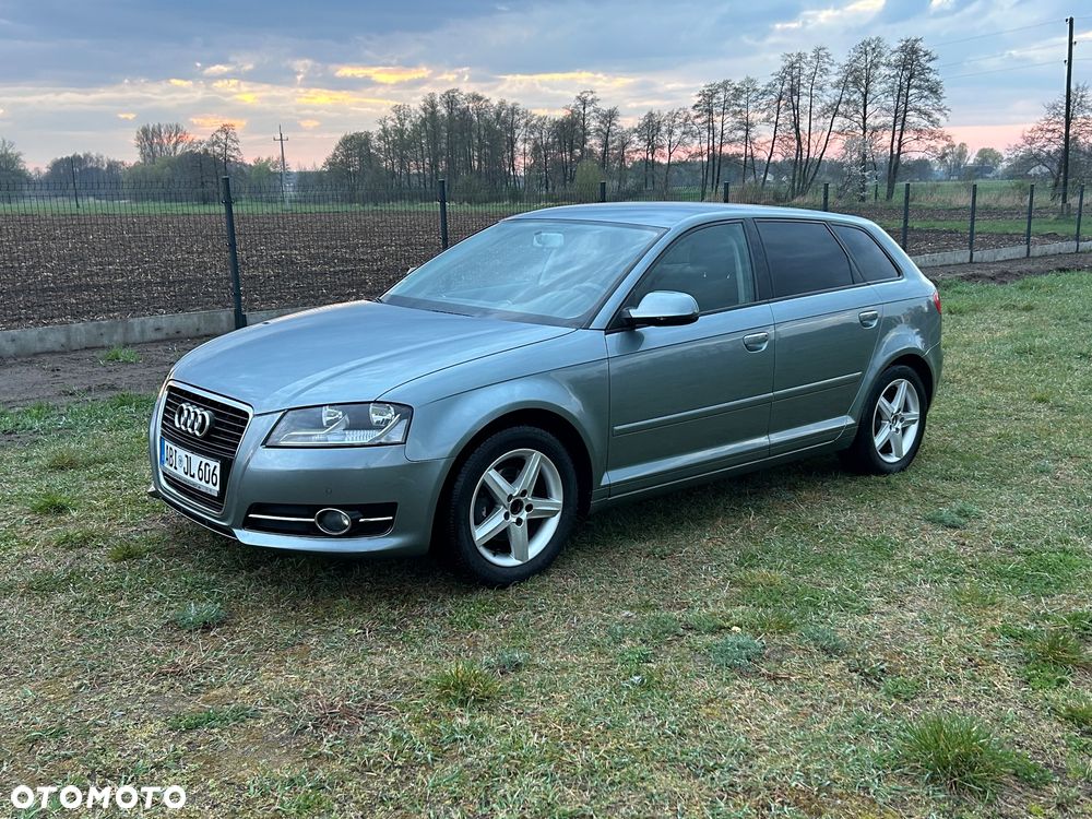 Audi A3 Sportback 1.2 TFSI S tronic Ambiente - 2