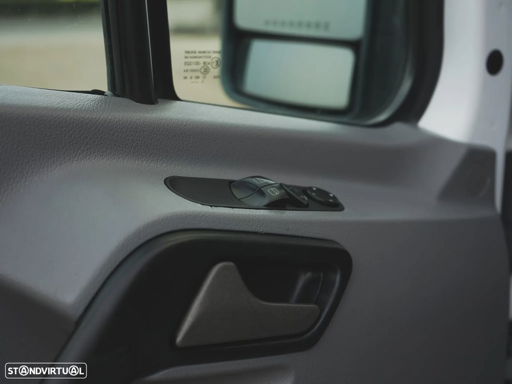 Mercedes-Benz Sprinter 216 CDI - 13
