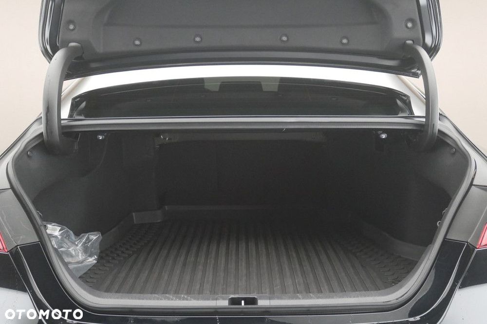 Toyota Camry 2.5 Hybrid Comfort CVT - 16