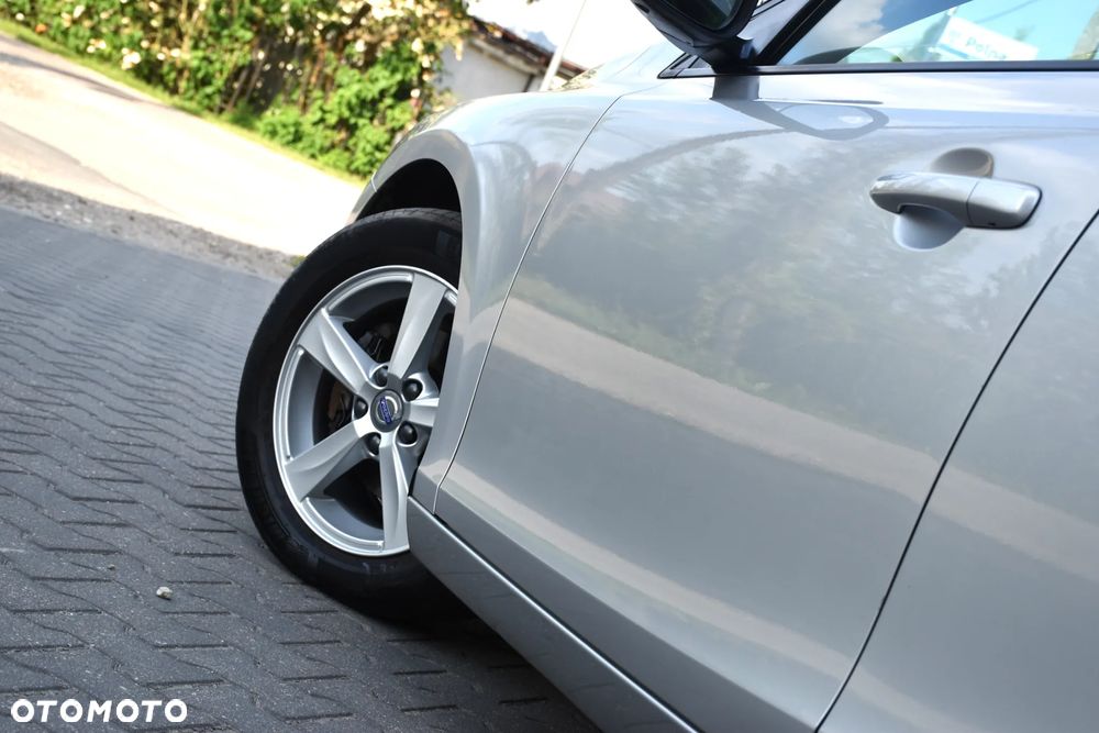 Volvo V40 D2 Momentum - 34