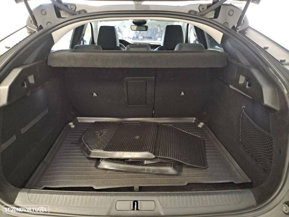 Peugeot 408 1.2 Hybrid Allure e-DCS6 - 7