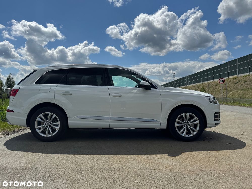 Audi Q7 - 1