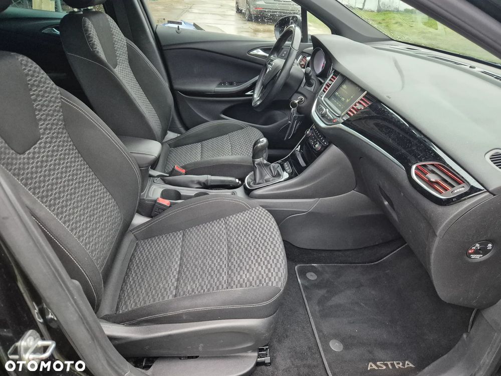 Opel Astra 1.4 Turbo Business - 27
