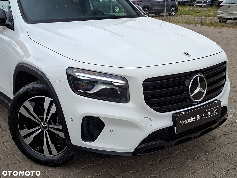 Mercedes-Benz GLB - 10