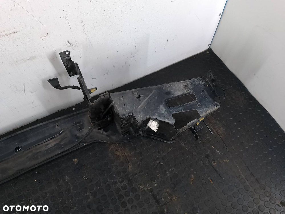 PAS PRZÓD, WZMOCNIENIE CZOŁOWE VOLVO XC90 30621114 2.4 D5 - 6