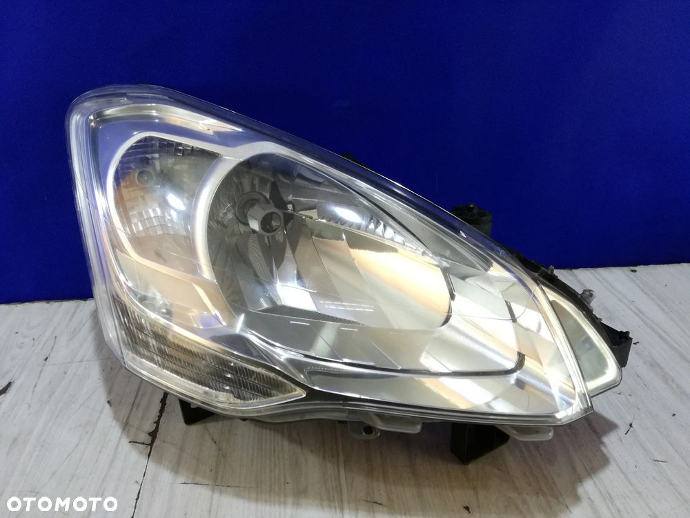 Citroen Berlingo 3 III Lift  lampa przód prawa Anglik 2012/2015 - 1