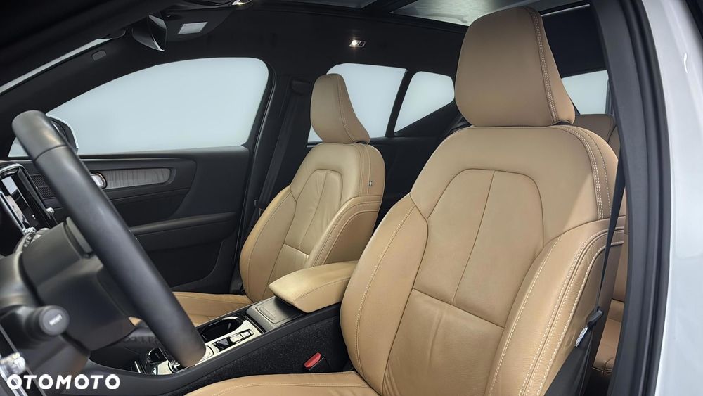 Volvo XC 40 T3 Inscription - 12