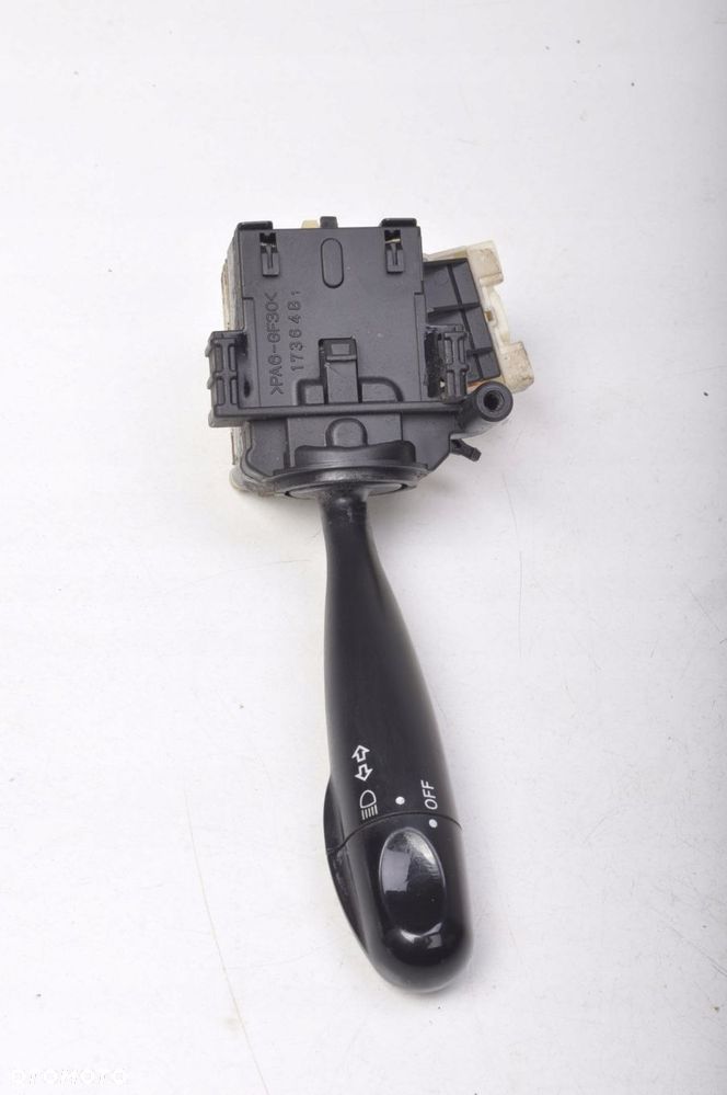 TOYOTA YARIS I MANETKA KIERUNKOWSKAZÓW - 1