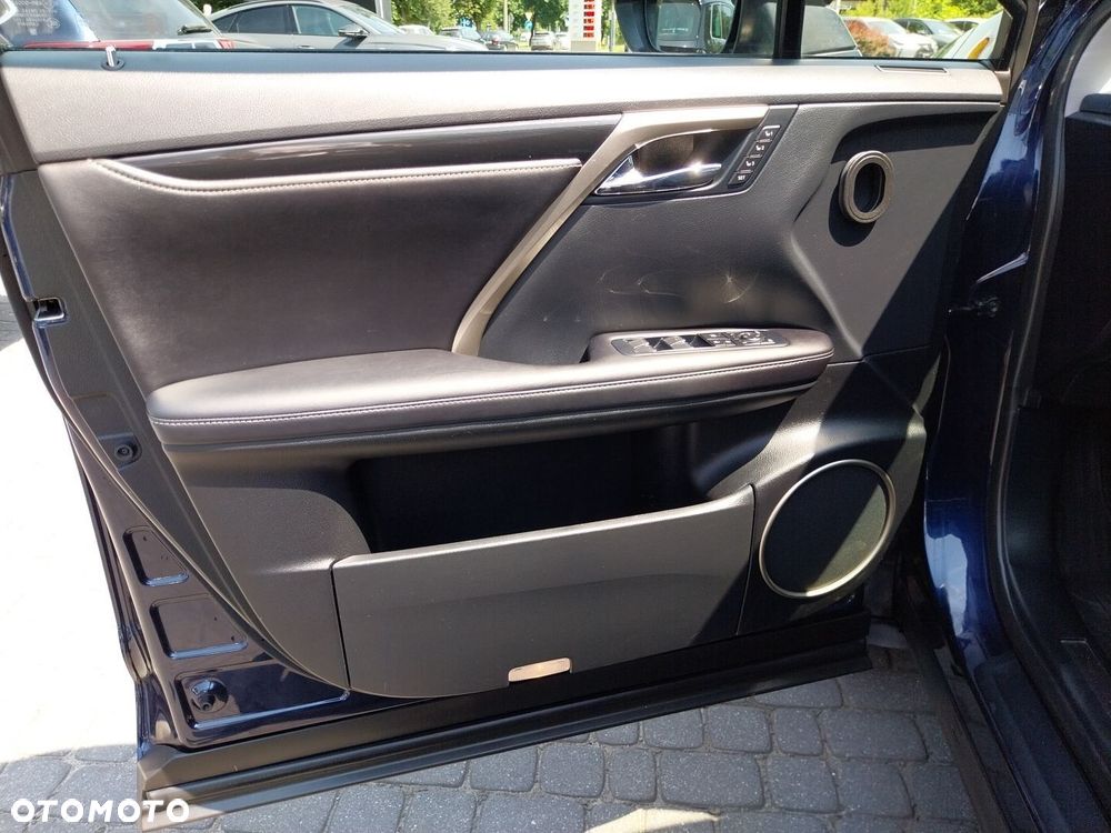 Lexus RX - 17