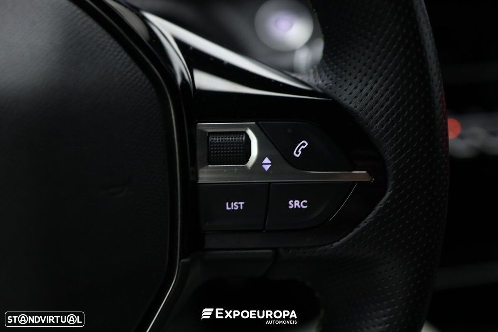 Peugeot e-2008 GT - 11
