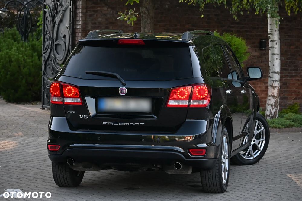 Fiat Freemont 3.6 V6 Black Code - 10