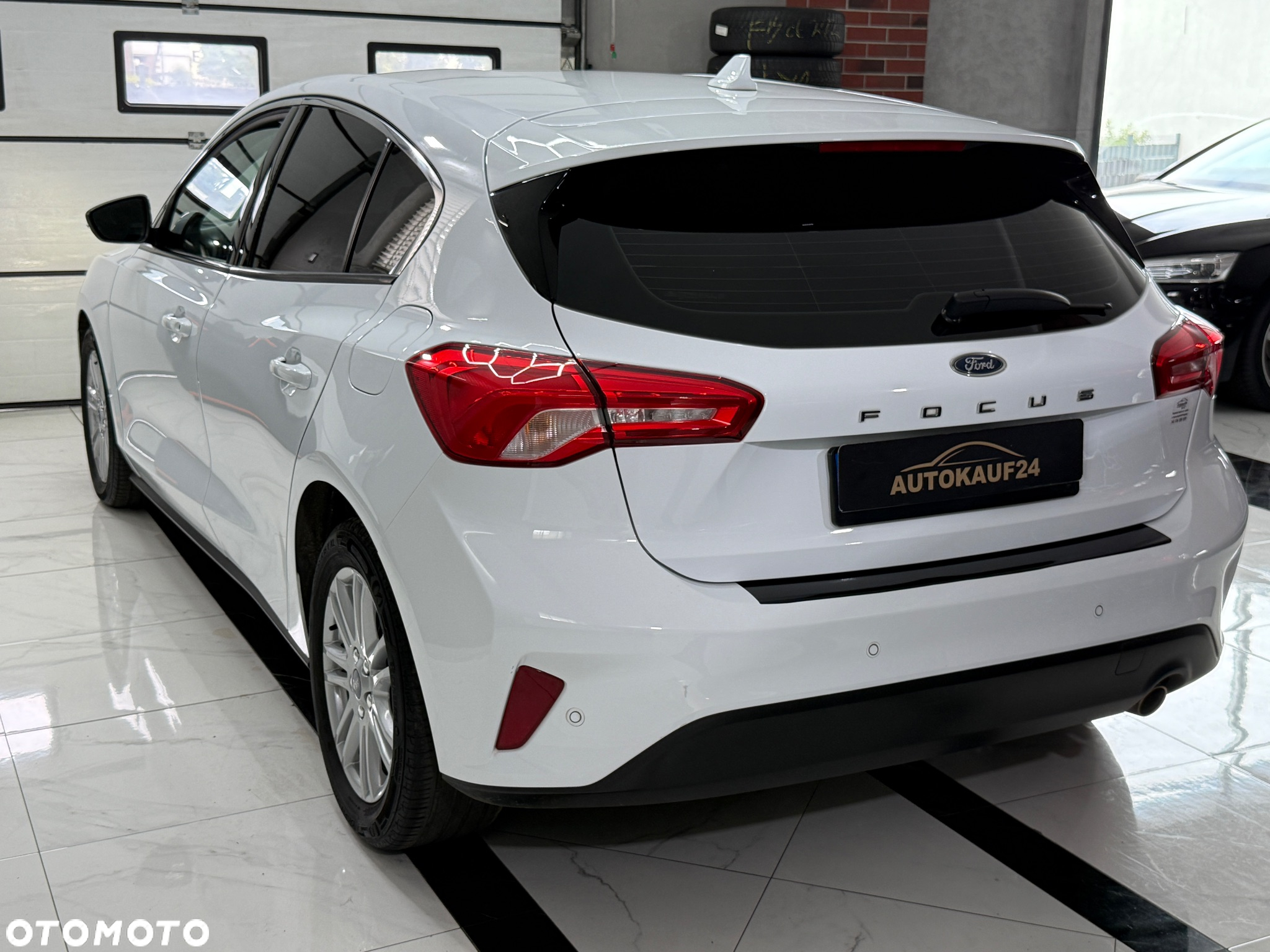 Ford Focus 1.0 EcoBoost Active - 6