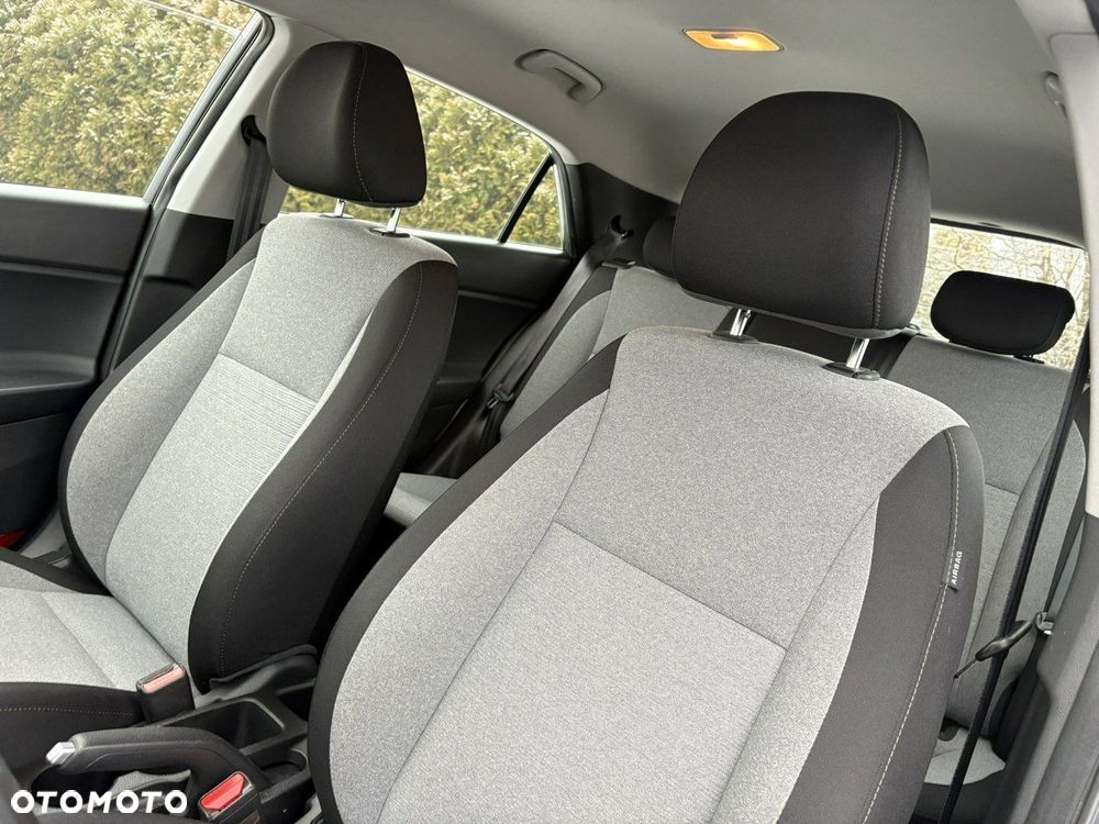 Hyundai i20 1.2 YES Gold - 24