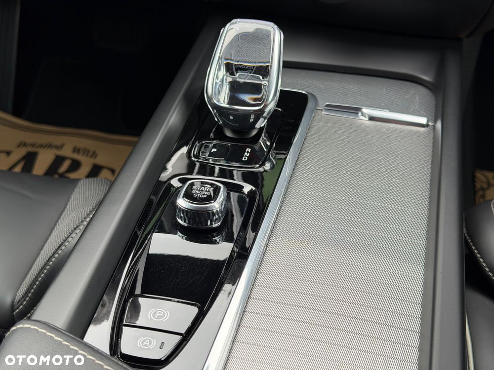 Volvo V60 B4 D Geartronic RDesign - 16