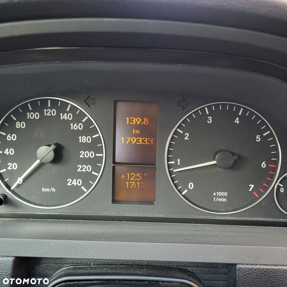 Mercedes-Benz Klasa A 170 BlueEfficiency - 11