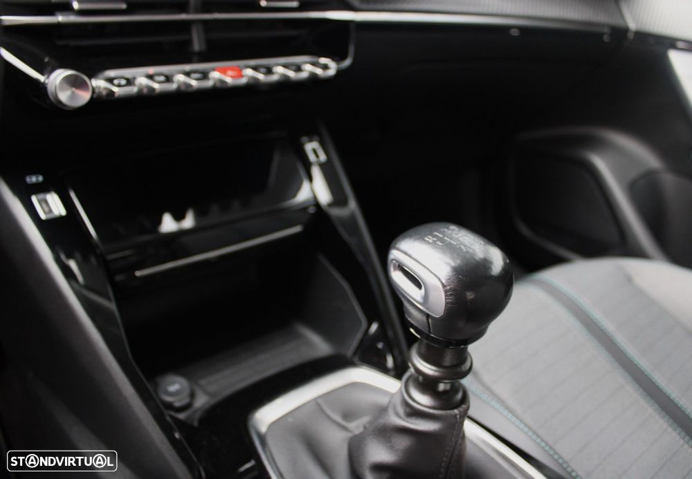 Peugeot 2008 1.2 PureTech Allure - 30