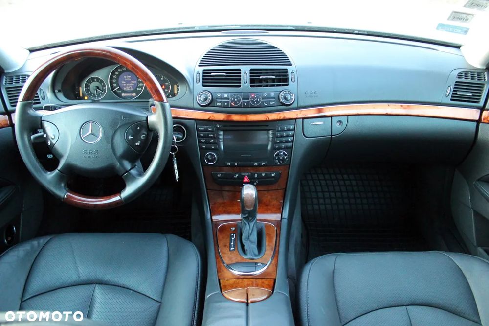 Mercedes-Benz Klasa E - 15