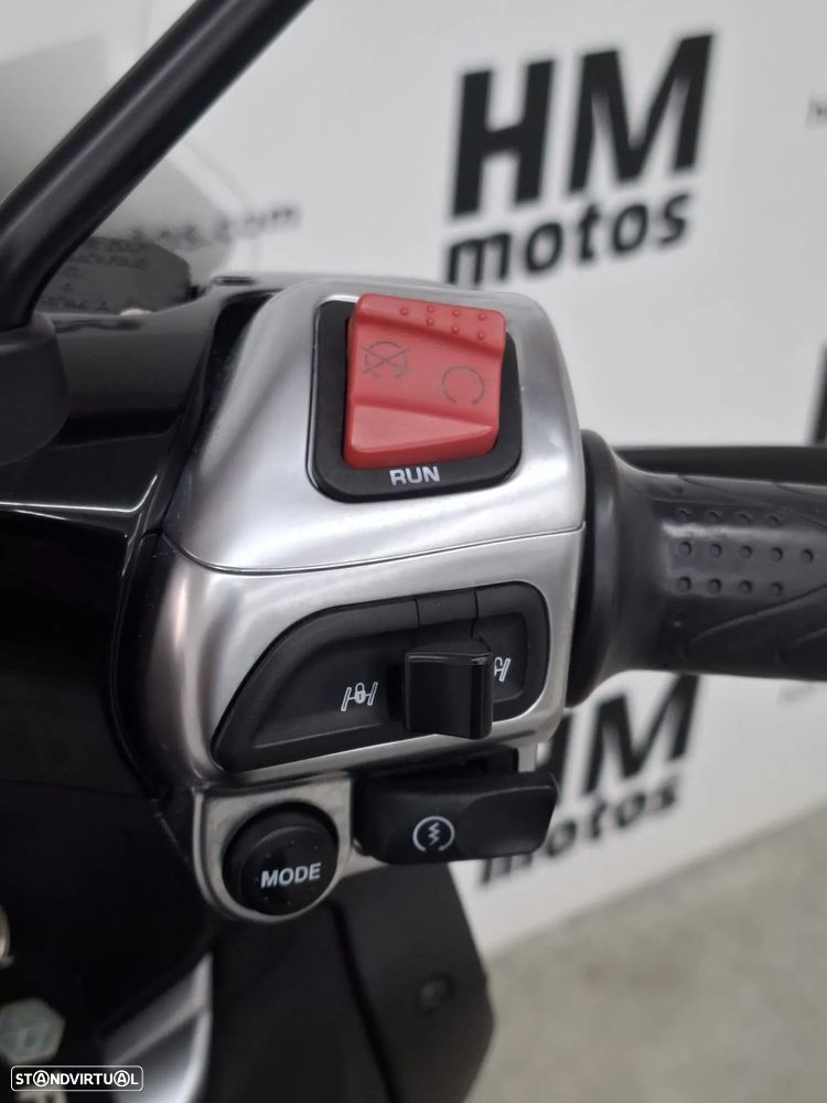 Piaggio MP3 500ie - 10