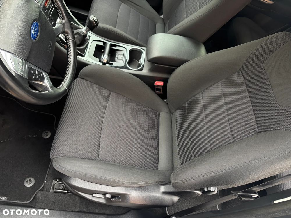 Ford S-Max 2.0 TDCi DPF Business Edition - 14