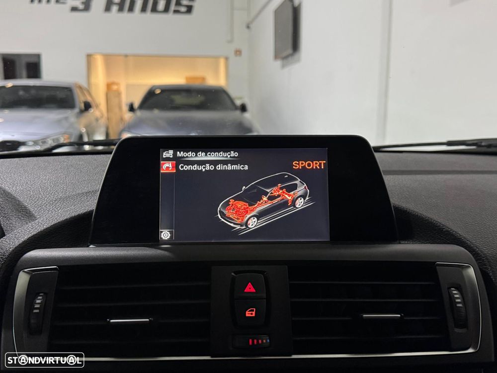 BMW 118 d Pack M - 33