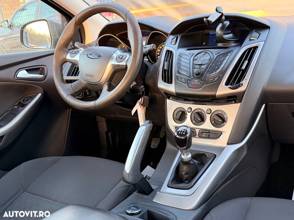 Ford Focus 1.0 EcoBoost Titanium - 20