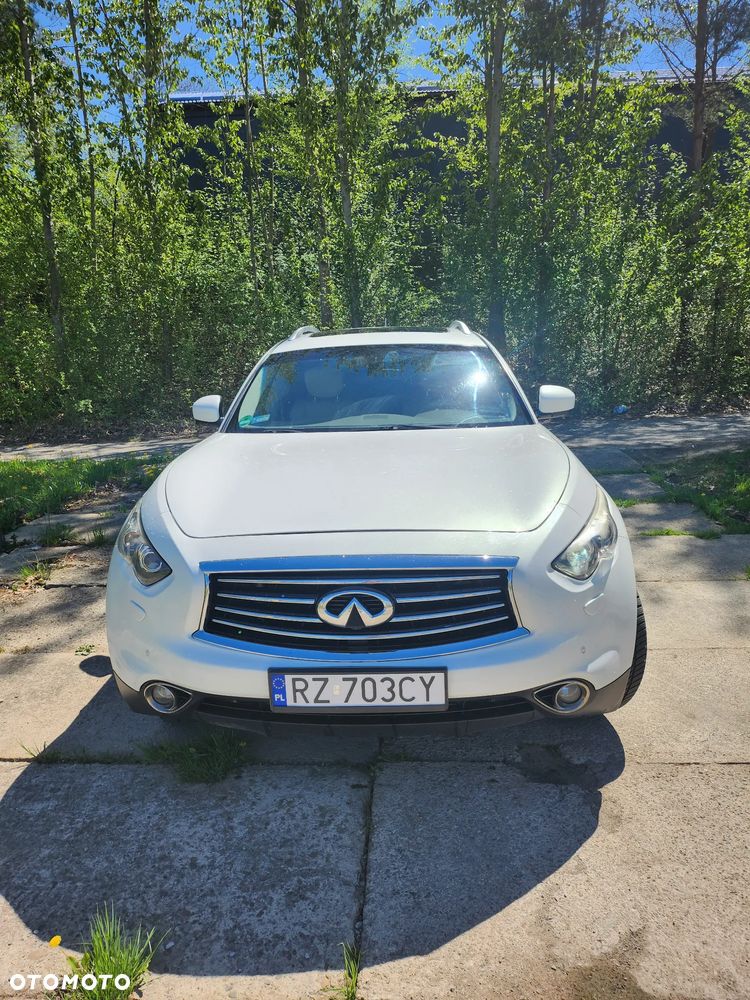 Infiniti Q70 3.0d S - 3