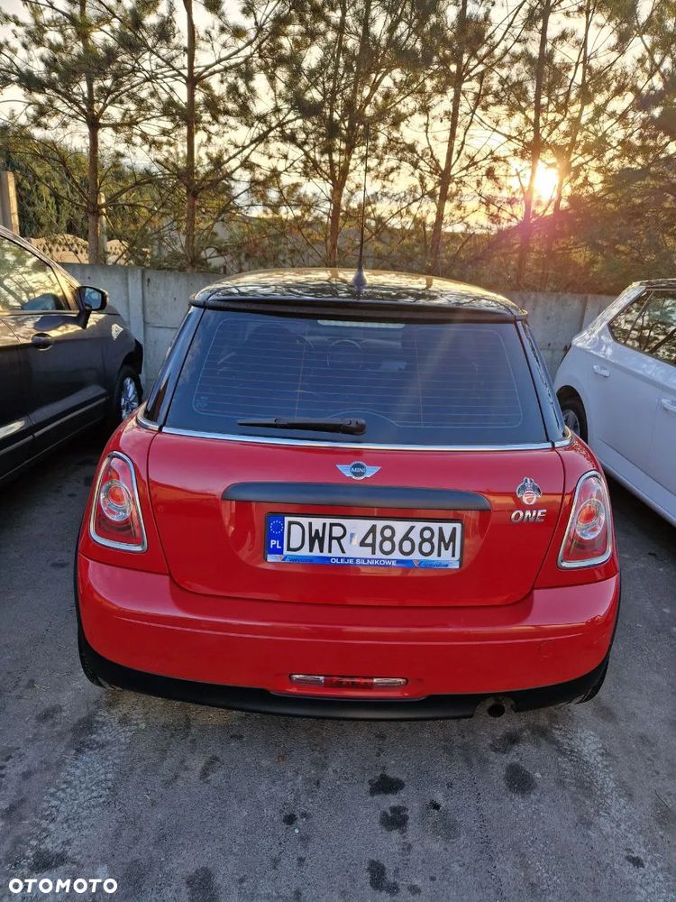 MINI ONE Standard - 8