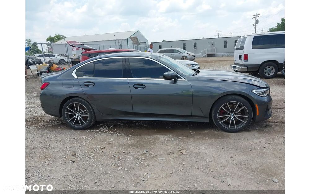 BMW Seria 3 - 11