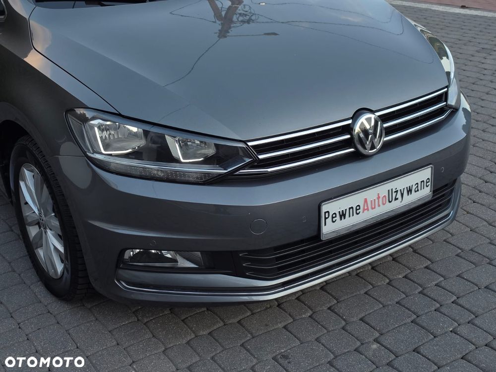 Volkswagen Touran - 5