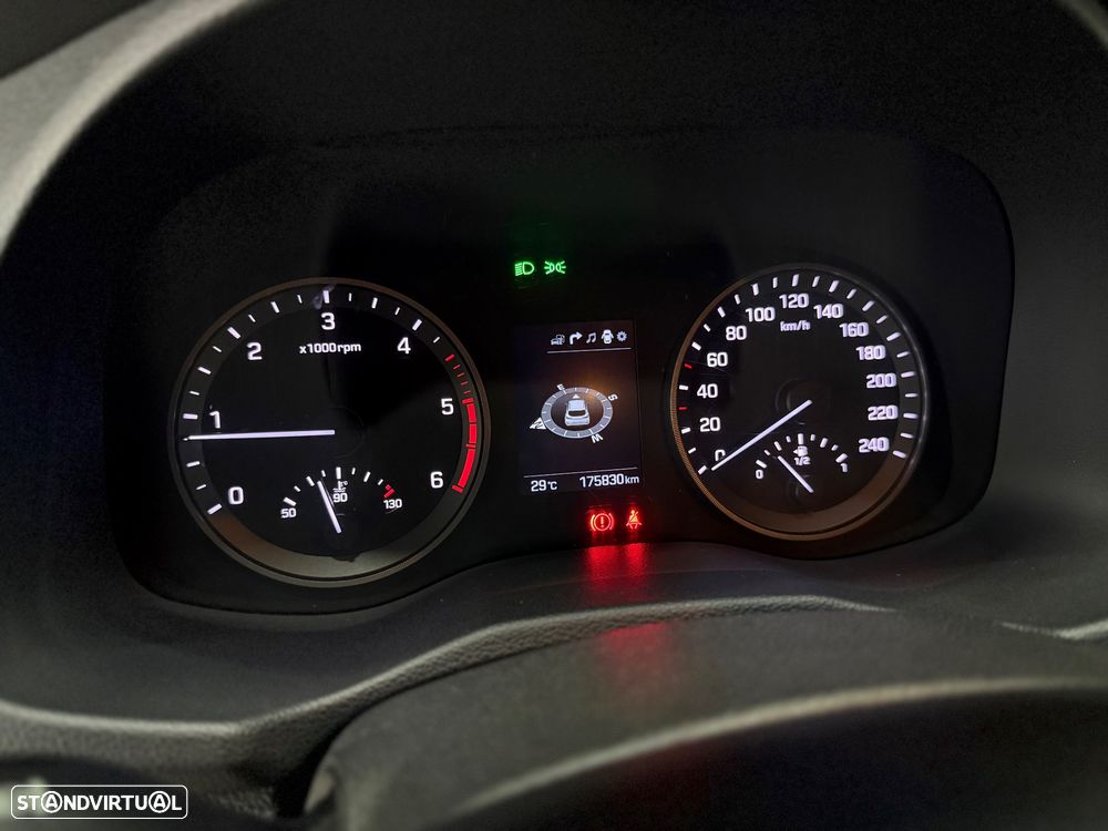 Hyundai Tucson 1.7 CRDi Executive - 20