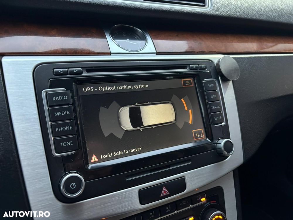 Volkswagen Passat 2.0 TDI DPF DSG 4Motion Comfortline - 16