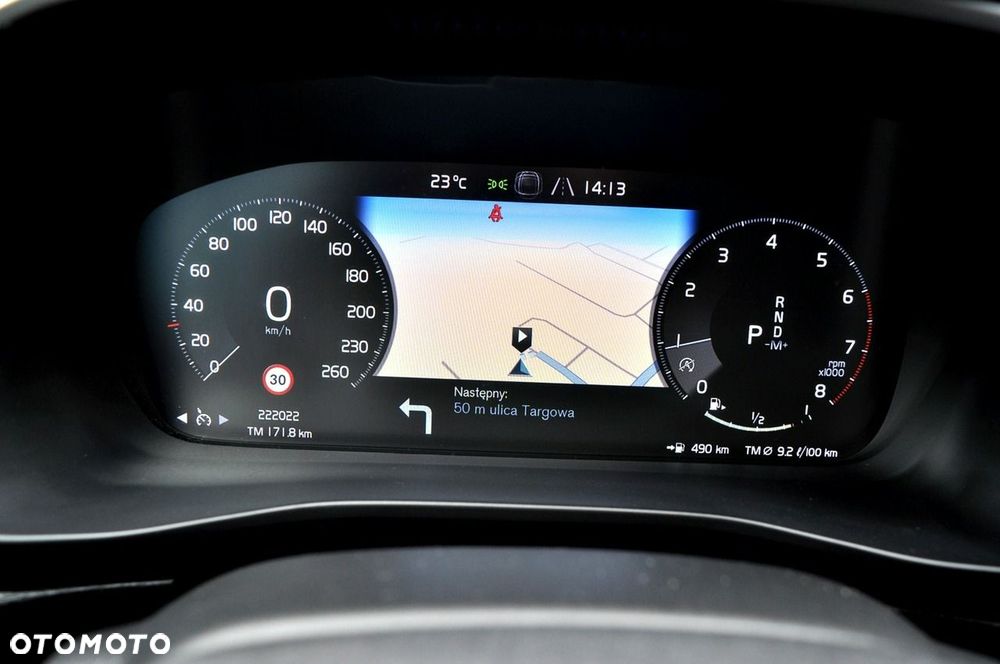 Volvo XC 40 T3 Geartronic Momentum - 25