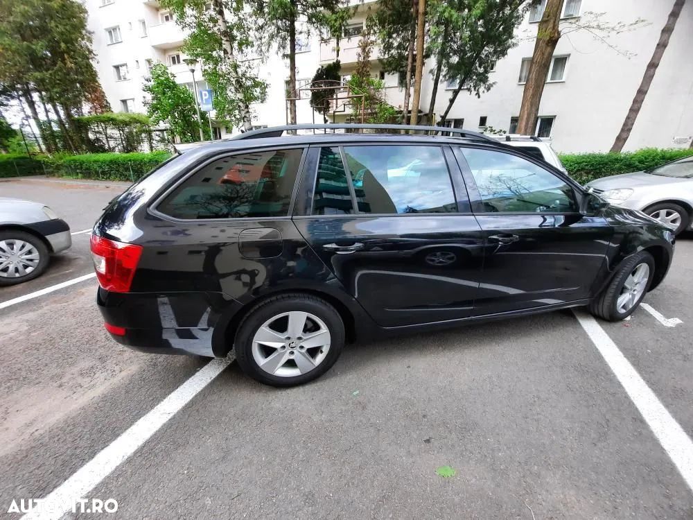Skoda Octavia 1.6 TDI STYLE - 4