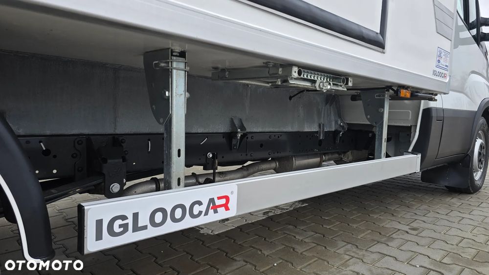 Iveco ❗️❗️DAILY 3.0 180Km 35S18 JAK NOWY ❗️❗️LIFT / CHŁODNIA MROŹNIA -32 +32 / ZASILANIE 230V / PIERWSZY WŁASCICIEL / NAVI / KAMERA COFANIA / FULL LED / TEMPOMAT AKTYWNY / GRUBA ŚCIANKA / ZABUDOWA IGLOOCAR / AGREGAT CARRIER / WERSJA WZMOCNIONA / FULL OPCJA / SERWIS ASO / SALON POLSKA /❗❗ JAK Z SALONU - NOWY -❗❗ - 7