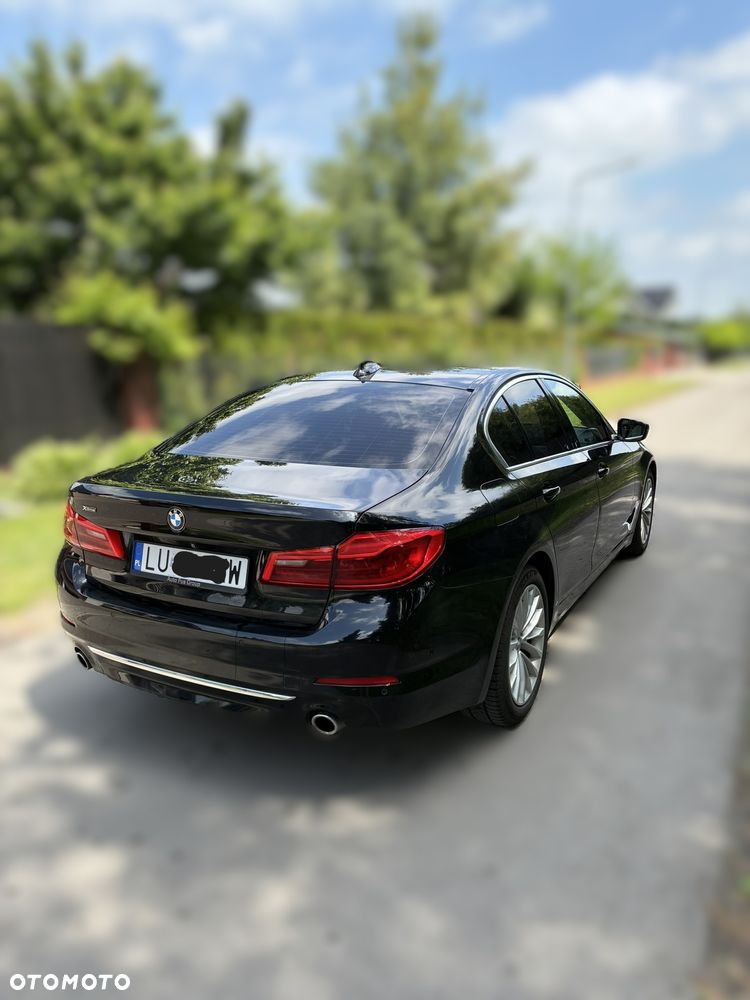 BMW Seria 5 520d xDrive - 4