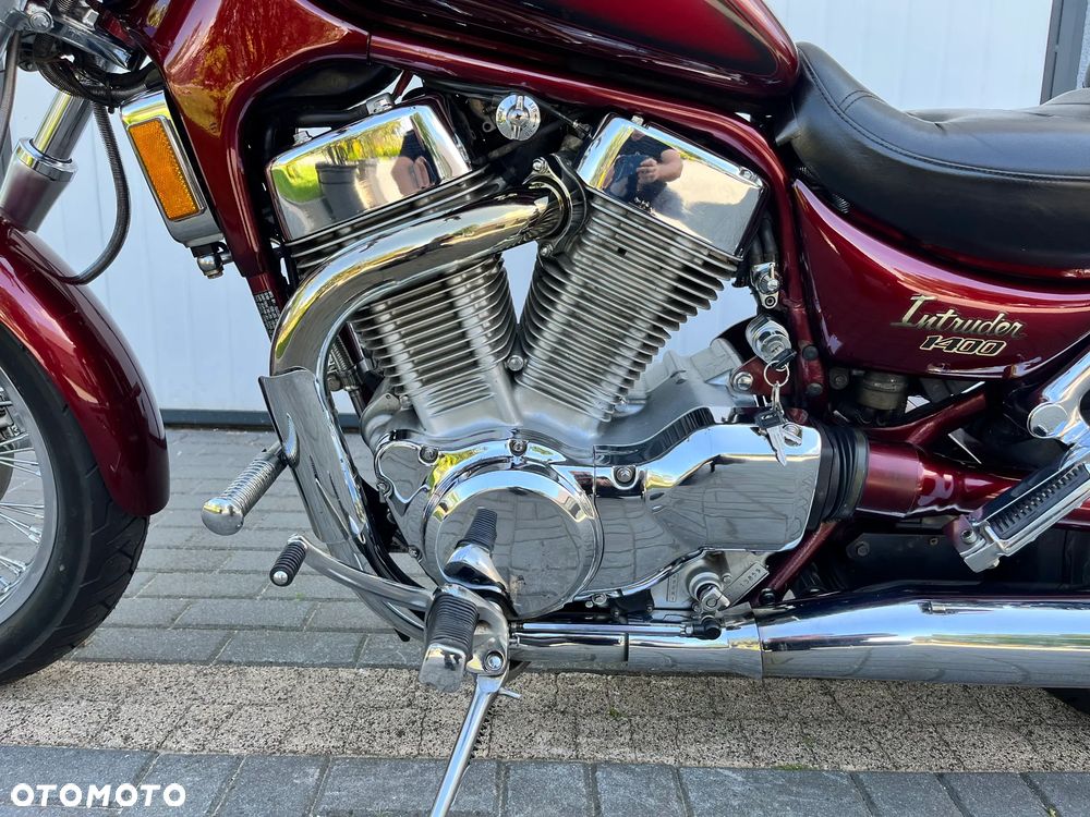 Suzuki Intruder - 12
