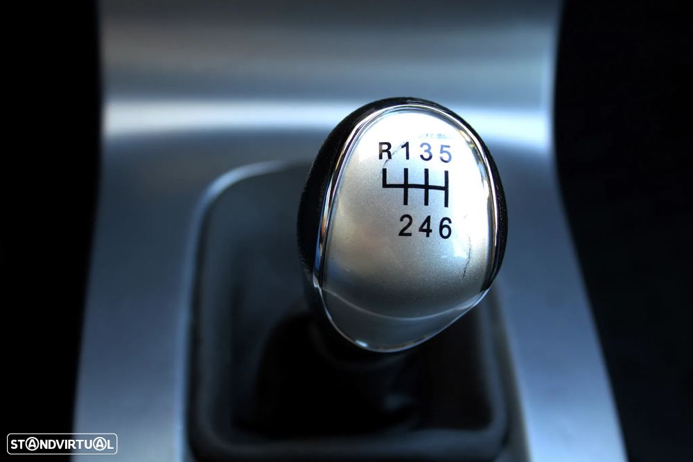 Volvo V50 2.0 D Nível 1 17 - 37