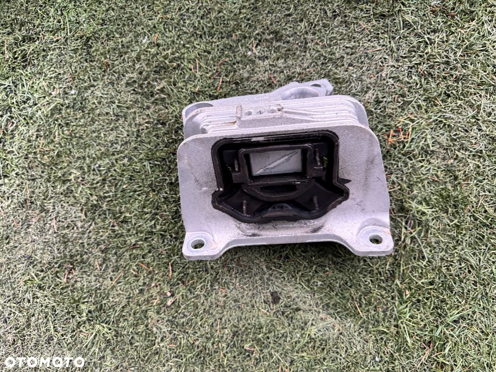 RENAULT MASTER IV PODUSZKA SILNIKA 112108180R - 2