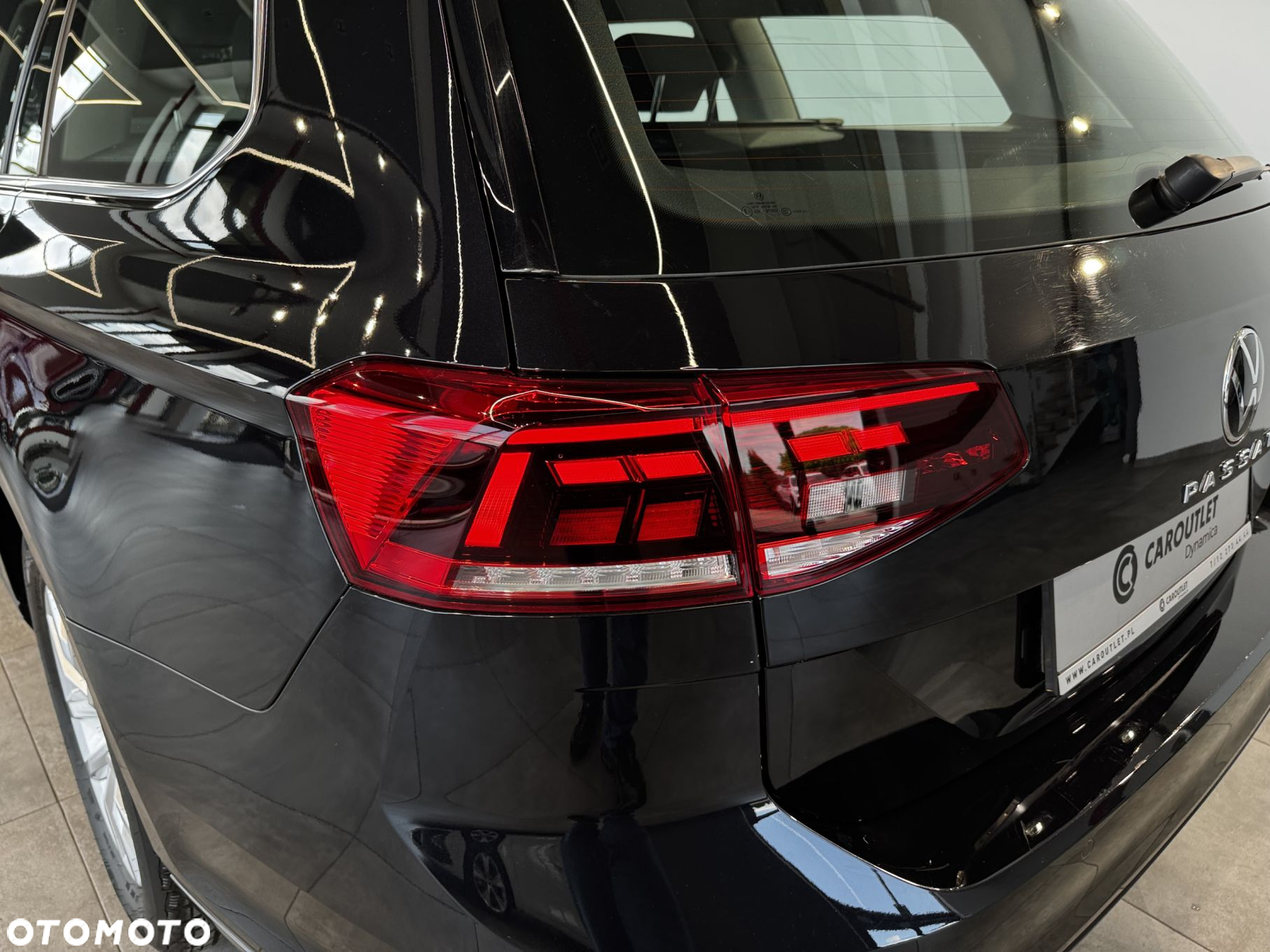 Volkswagen Passat - 12