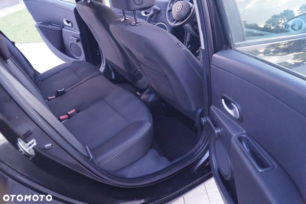 Renault Clio 1.2 16V 75 nightDay - 8