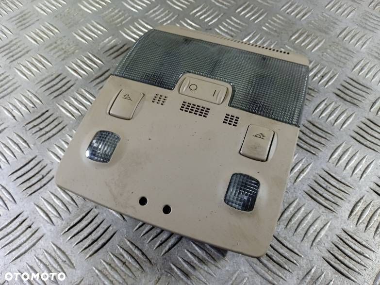 LAMPKA PODSUFITKI AUDI A4 B6 - 1